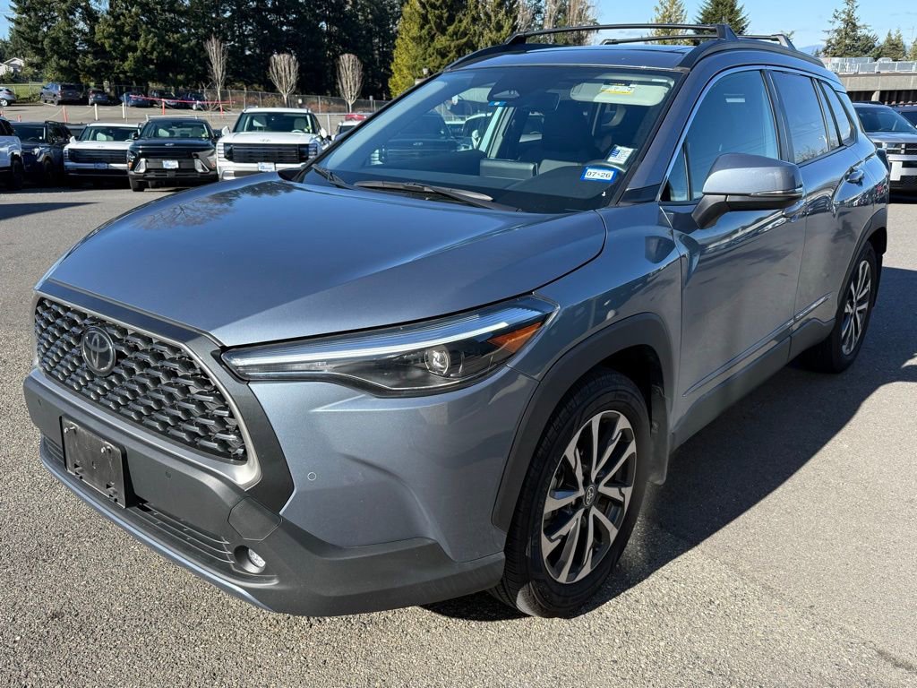 Used 2024 Toyota Corolla Cross XLE w/ Convenience Package image 1