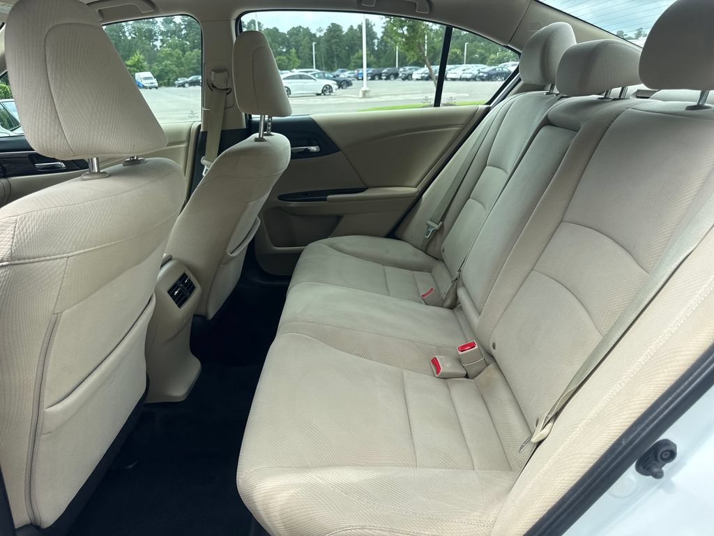 Used 2016 Honda Accord EX image 32
