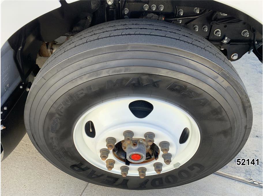 Used 2022 Ford F750 2WD Regular Cab Super Duty image 20