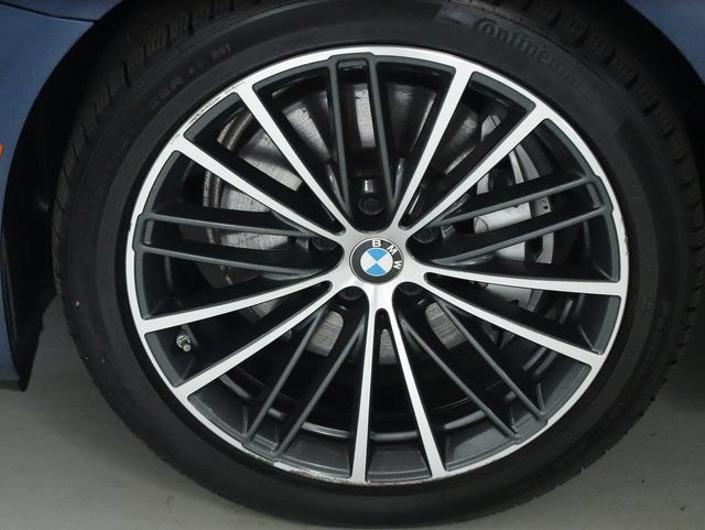 Used 2023 BMW 540i xDrive AWD/4WD image 38