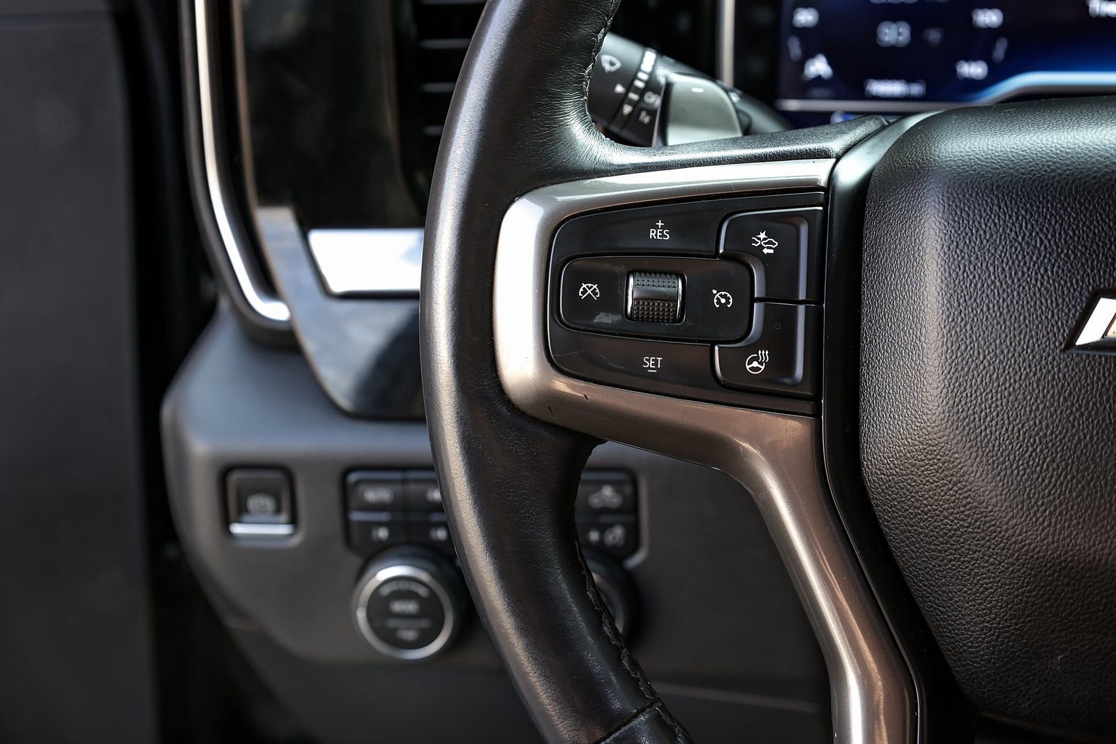 Used 2023 Chevrolet Silverado 1500 High Country image 14