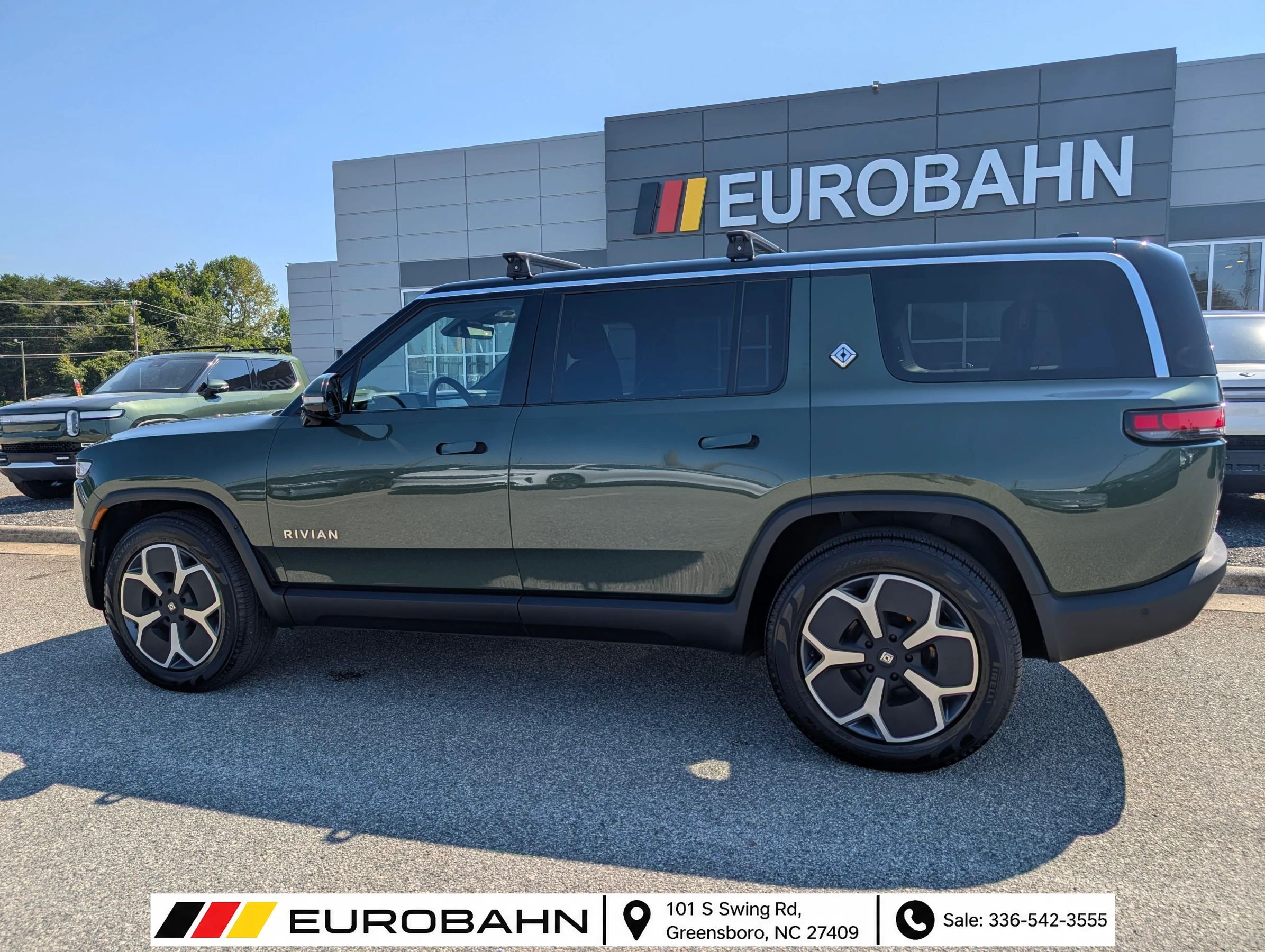 Used 2024 Rivian R1S Adventure Quad AWD/4WD image 31