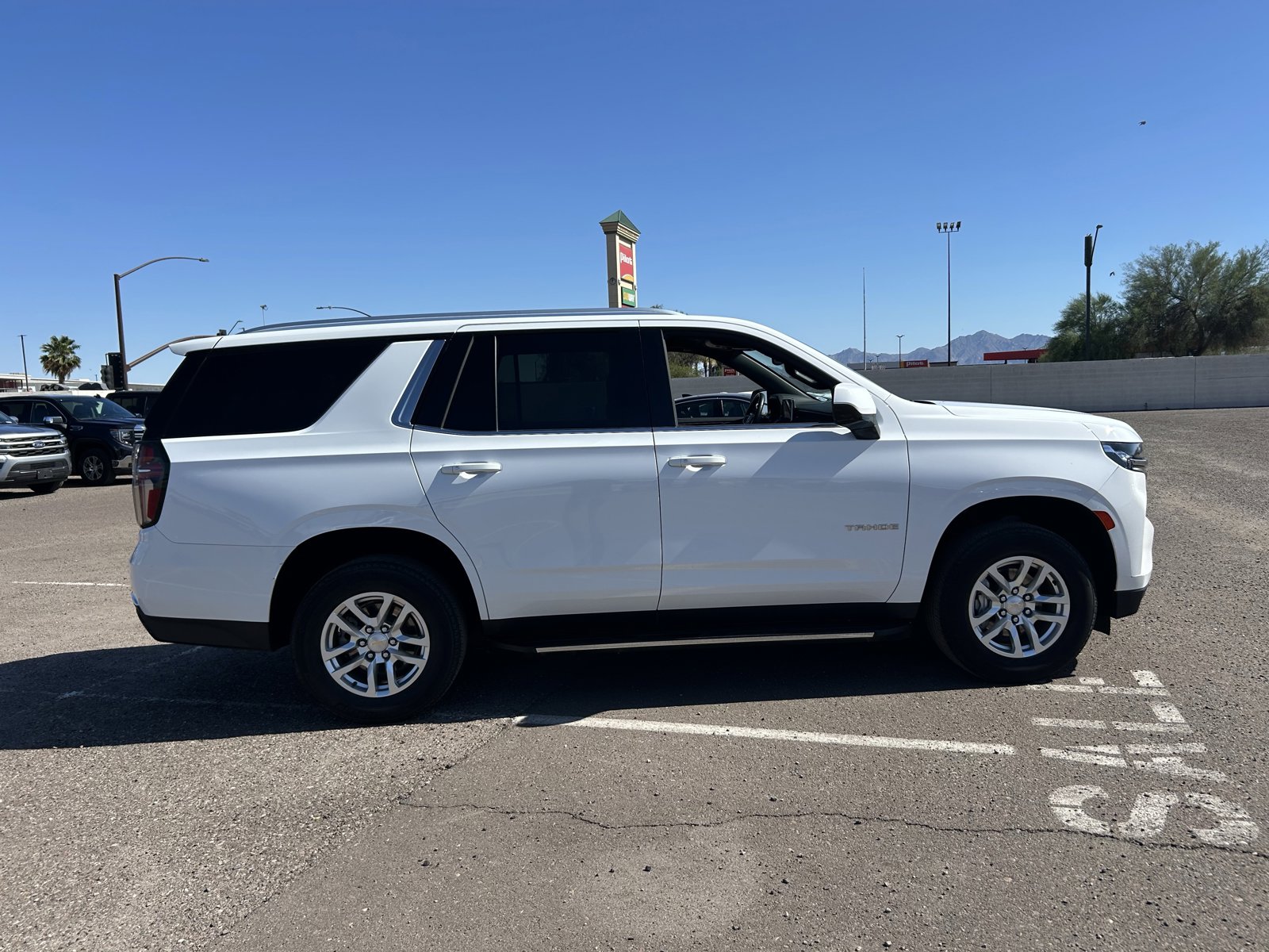 Certified 2024 Chevrolet Tahoe LT RWD image 4