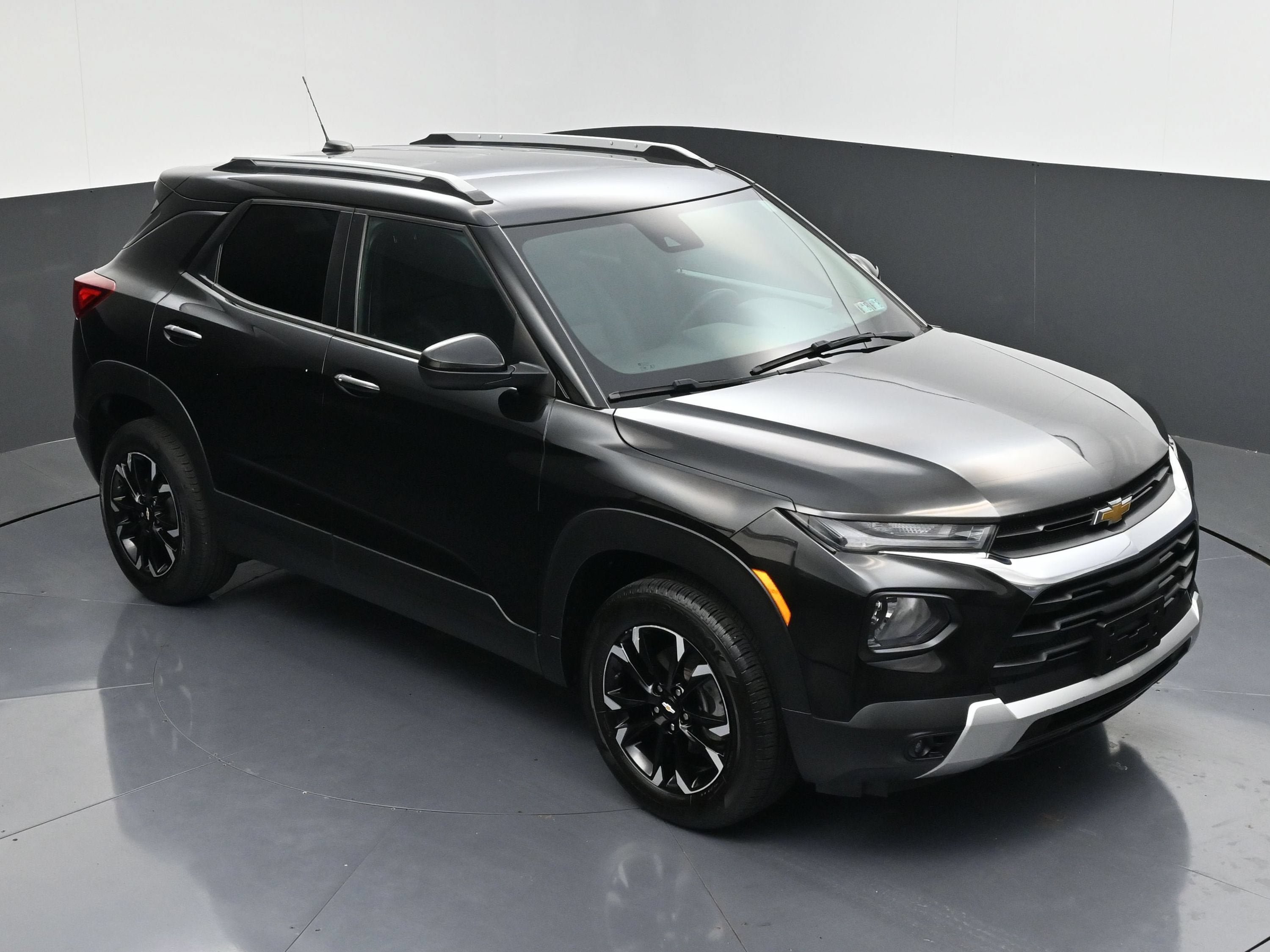 Used 2021 Chevrolet TrailBlazer LT w/ Premium Seating Package AWD/4WD image 44