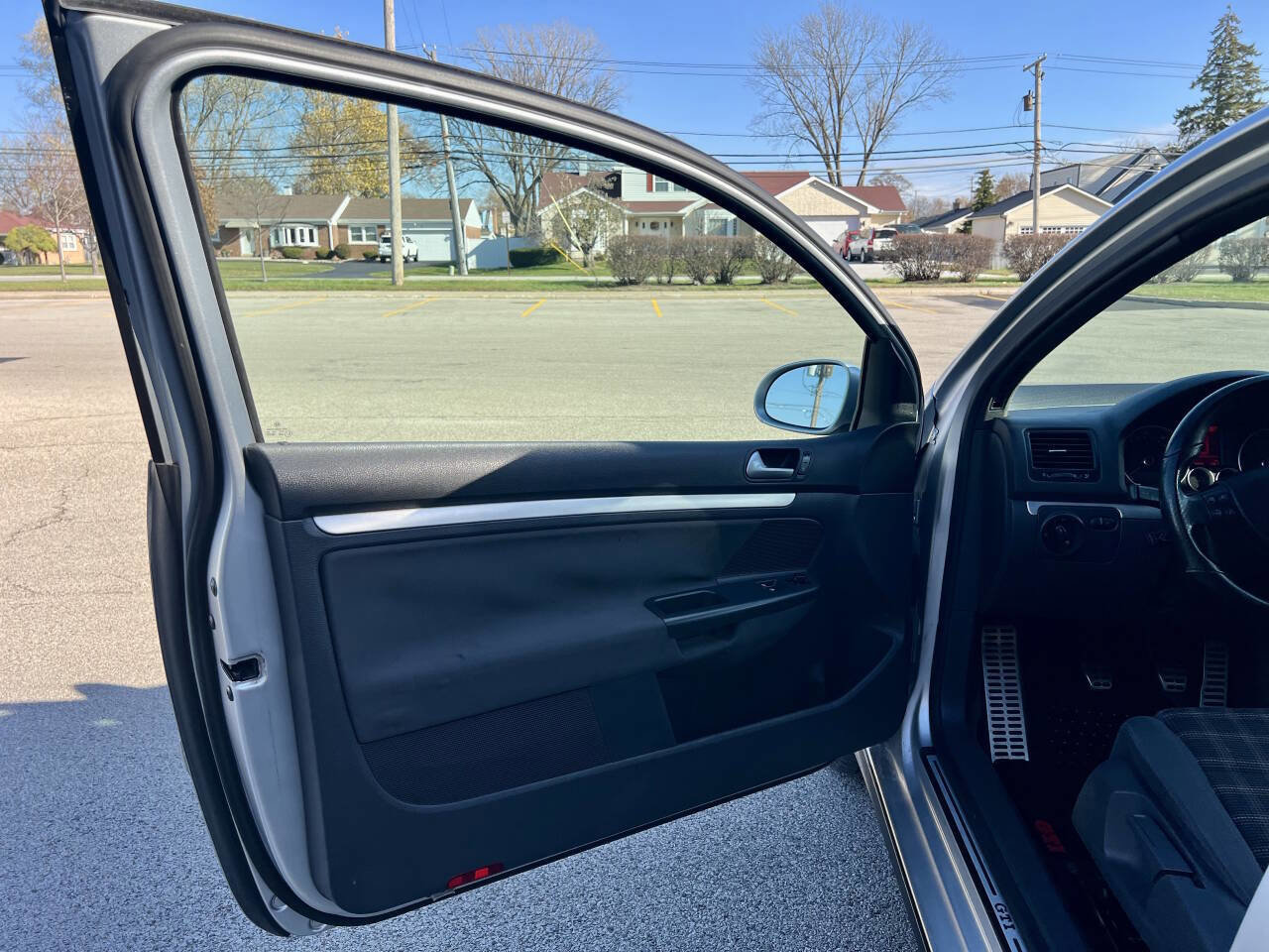 Used 2007 Volkswagen GTI 2-Door image 14