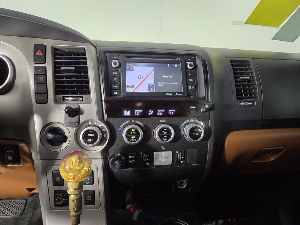 Used 2015 Toyota Sequoia Platinum image 17