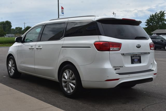 Used 2017 Kia Sedona EX FWD image 16
