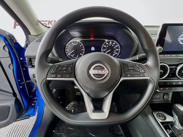Used 2025 Nissan Sentra SV FWD image 12