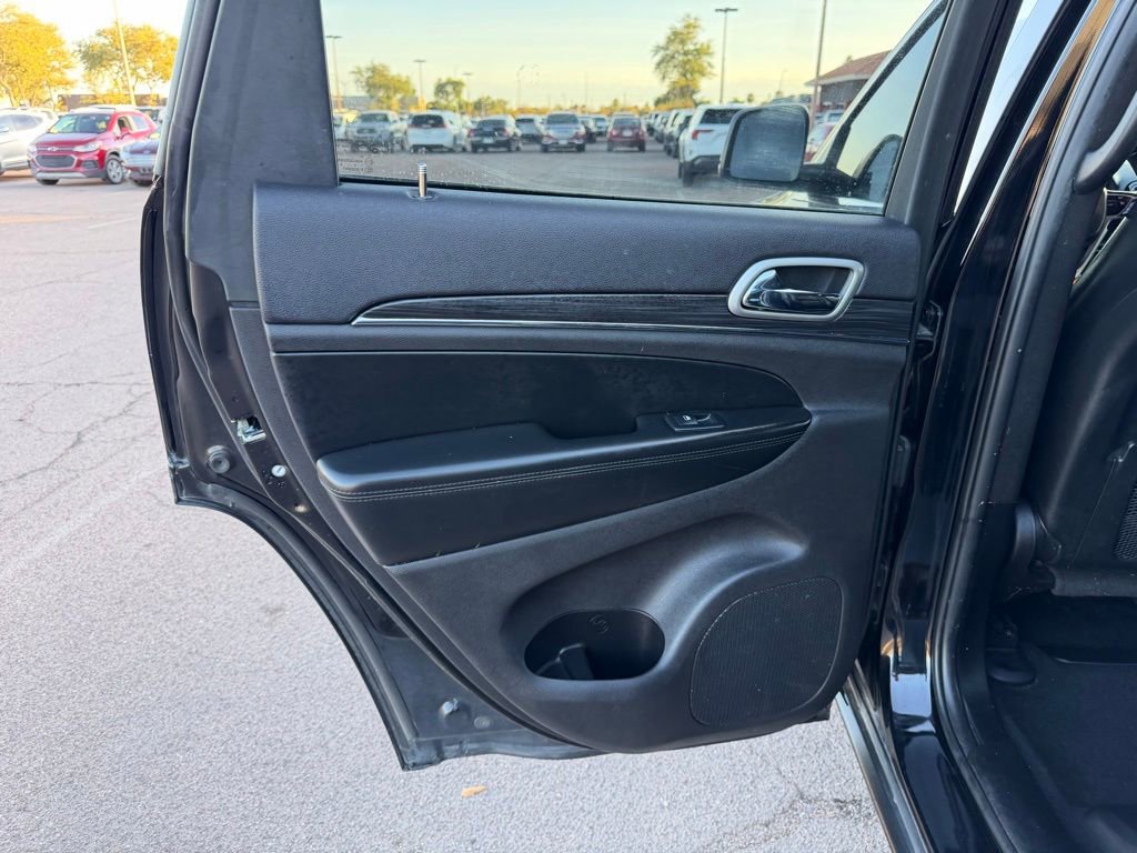 Used 2019 Jeep Grand Cherokee Limited image 25