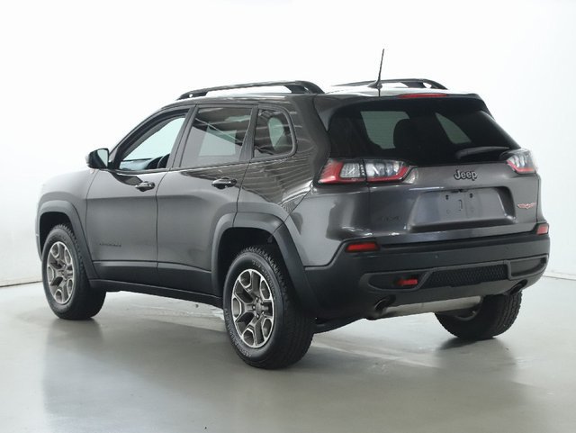 Used 2022 Jeep Cherokee Trailhawk w/ Comfort/Convenience Group AWD/4WD image 39