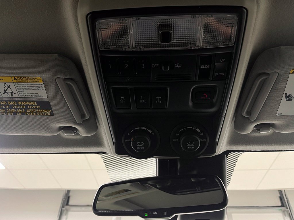 Used 2022 Toyota 4Runner TRD Pro AWD/4WD image 31