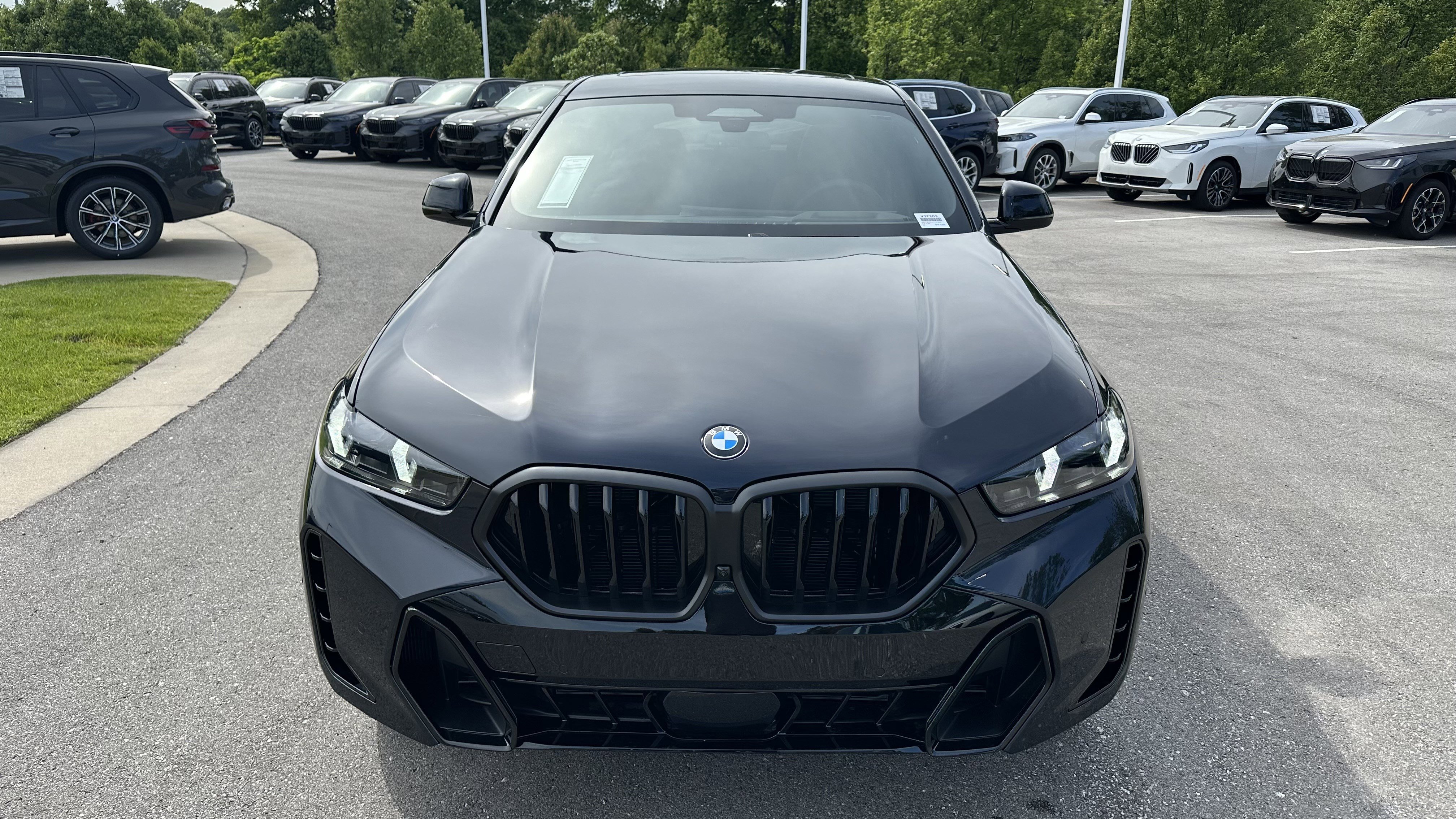 New 2027 BMW X6 xDrive40i AWD/4WD image 3