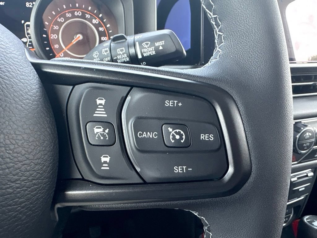 Used 2026 Jeep Wrangler Unlimited Rubicon w/ Technology Group AWD/4WD image 9