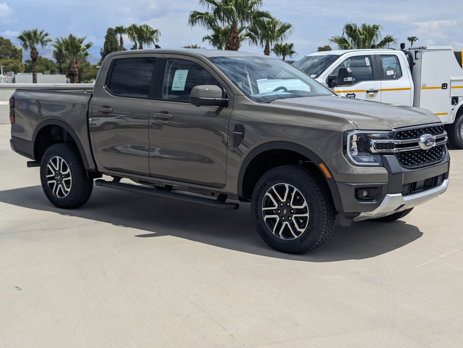 New 2026 Ford Ranger Lariat w/ FX4 Off-Road Package AWD/4WD image 1