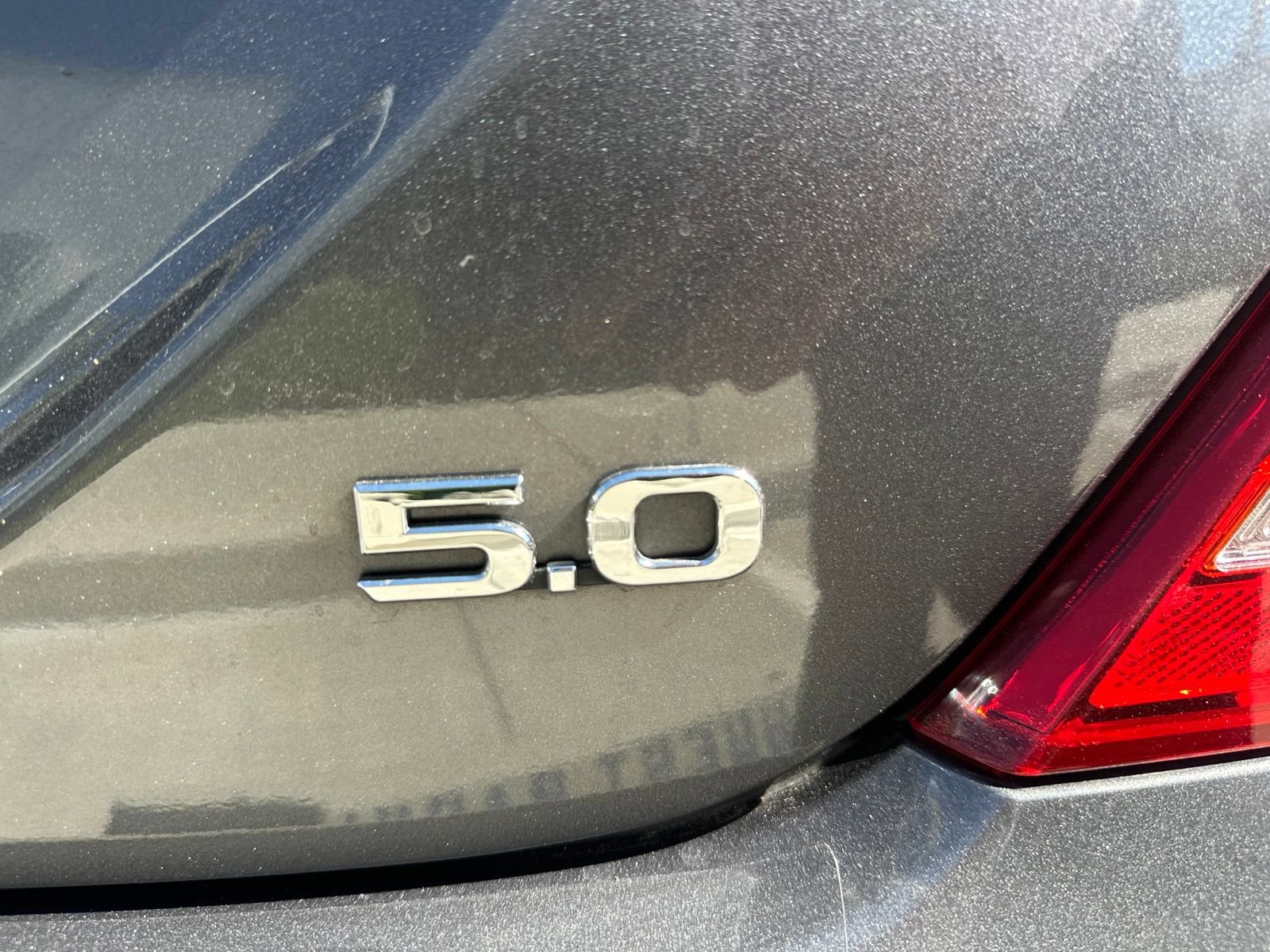 Used 2017 Genesis G90 5.0 Ultimate RWD image 6