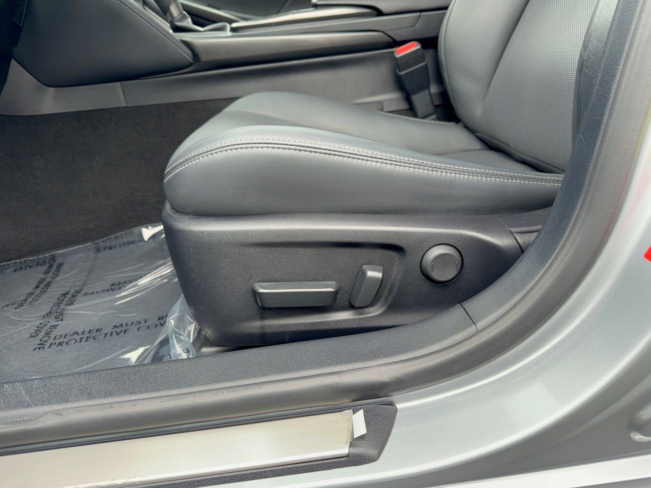 Used 2023 Lexus IS 300 w/ Premium Package RWD image 16