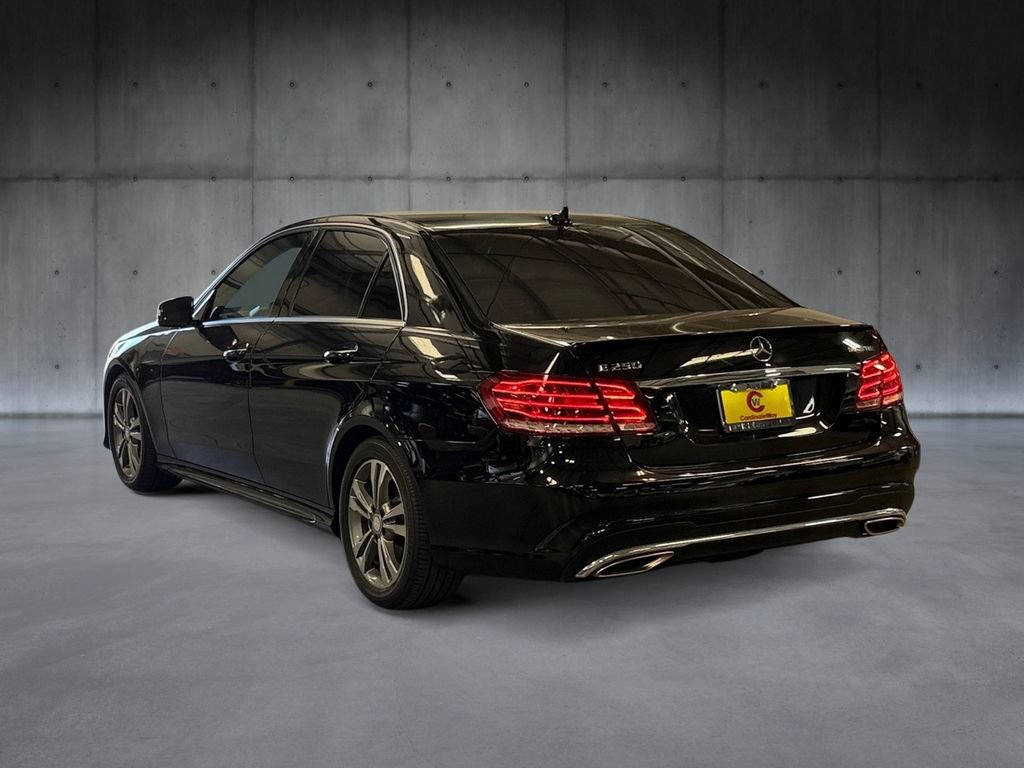 Used 2015 Mercedes-Benz E 250 BlueTEC Sedan image 3