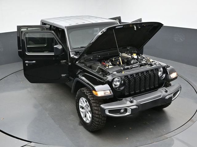 Used 2023 Jeep Gladiator Sport AWD/4WD image 44