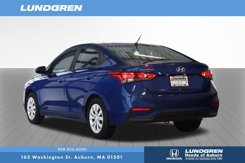 Used 2021 Hyundai Accent SE FWD image 3
