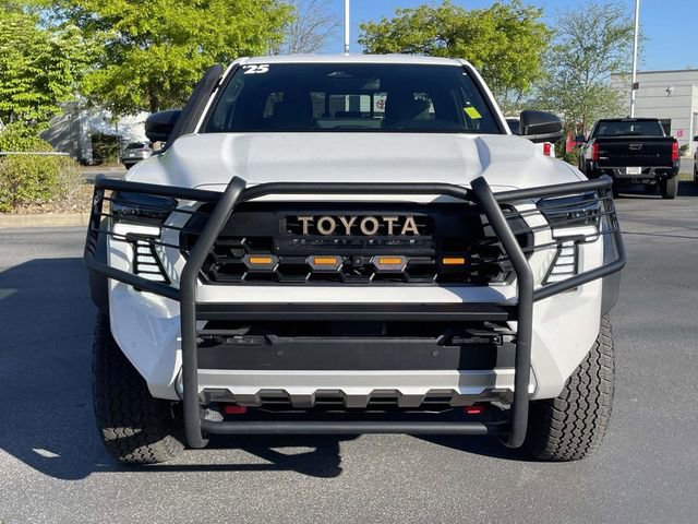 Used 2025 Toyota Tacoma Trailhunter AWD/4WD image 8