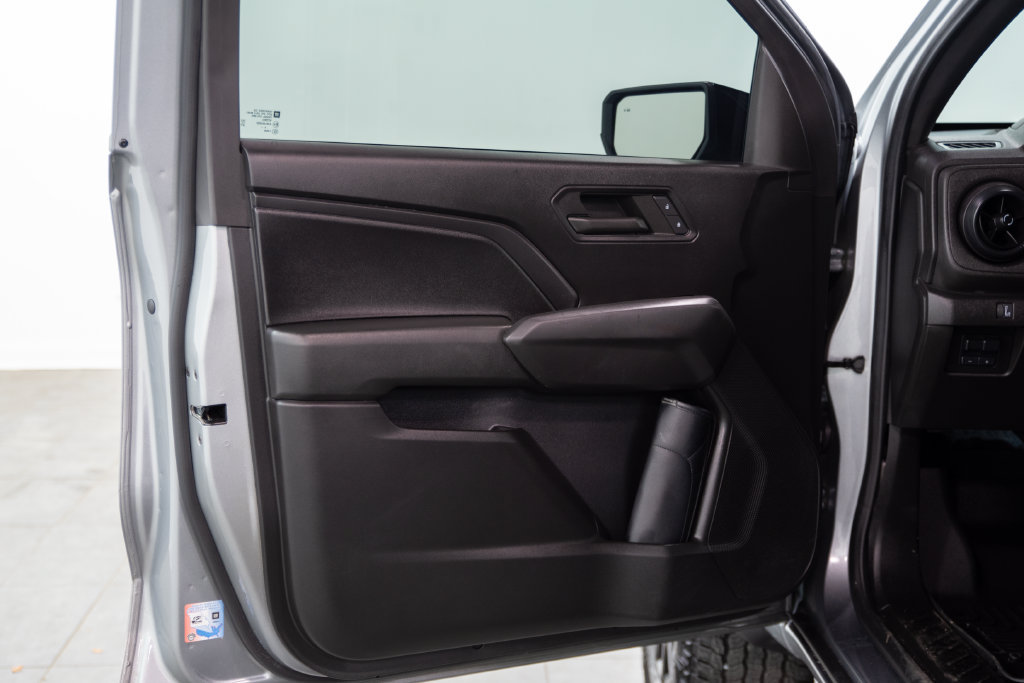 Used 2024 Chevrolet Colorado Trail Boss w/ Technology Package AWD/4WD image 6