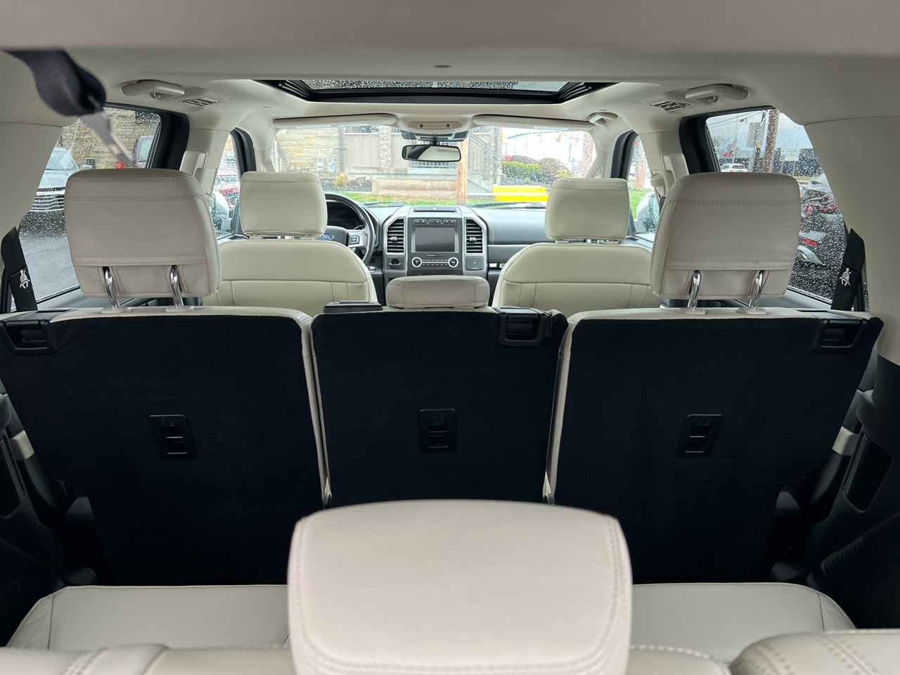 Used 2020 Ford Expedition Platinum image 17