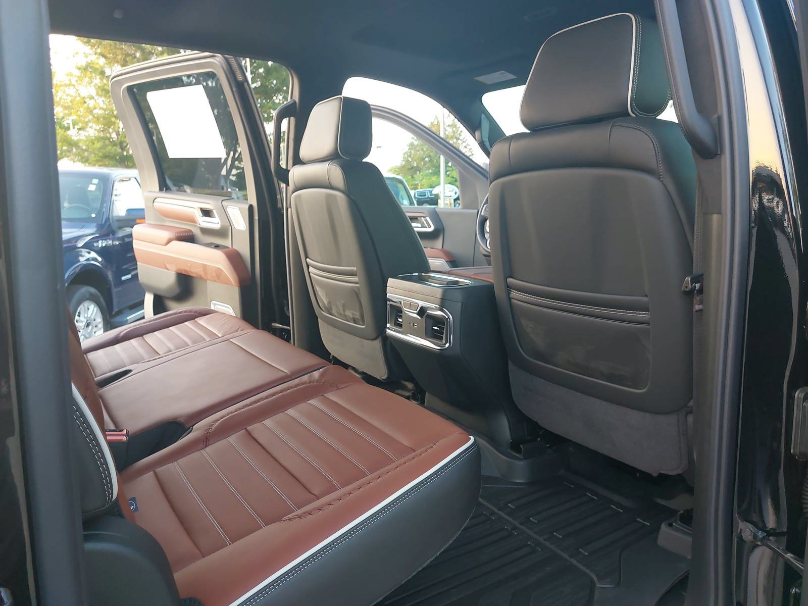 New 2026 GMC Sierra 2500 Denali Ultimate AWD/4WD image 11