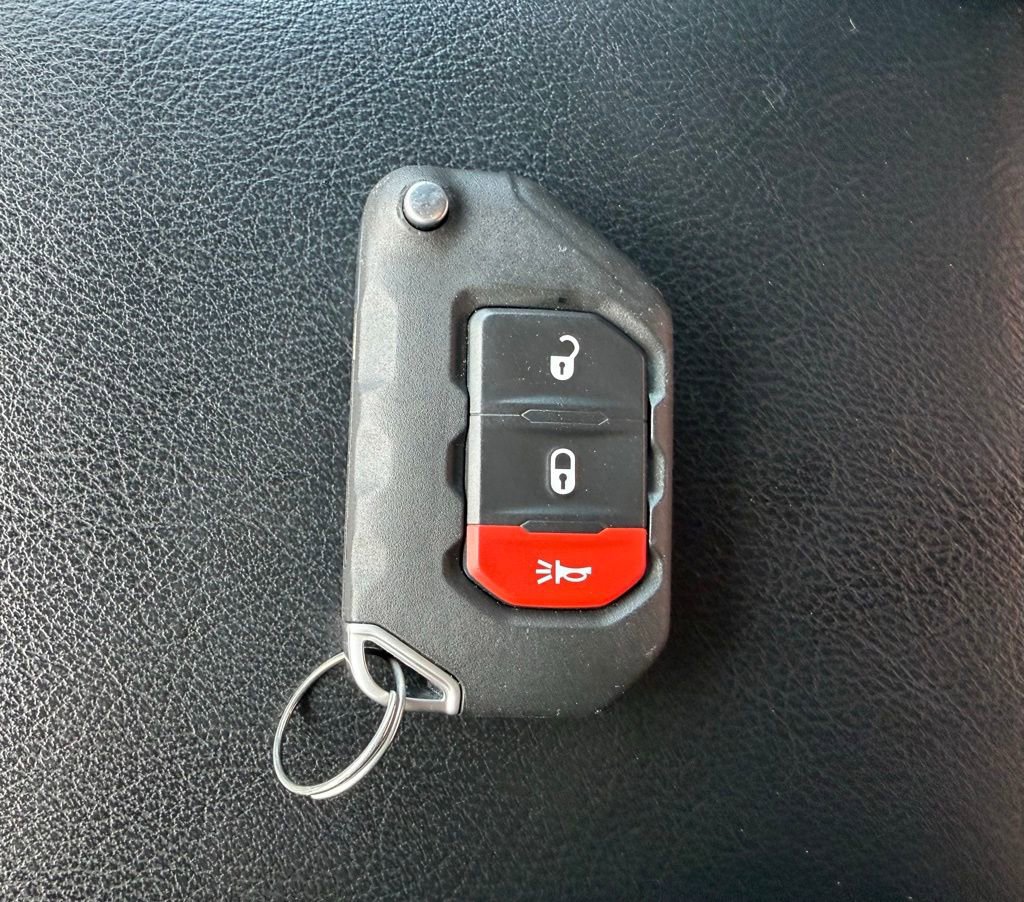 Certified 2021 Jeep Wrangler Rubicon image 27