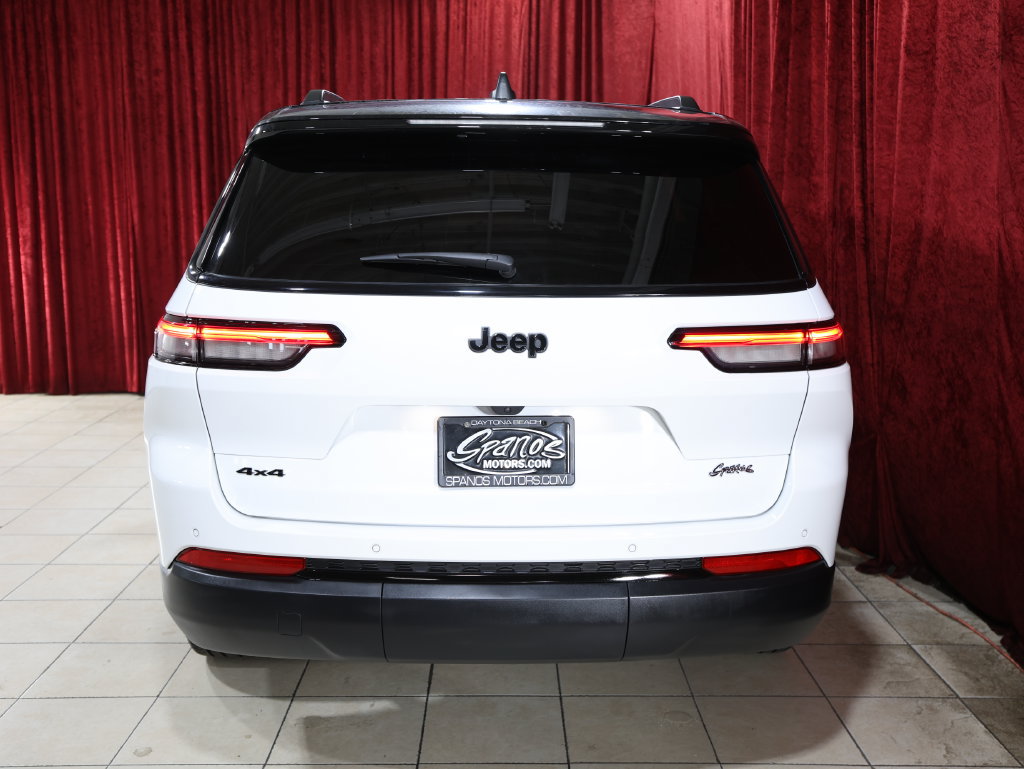 Used 2025 Jeep Grand Cherokee L Limited w/ Trailer Tow Package AWD/4WD image 9