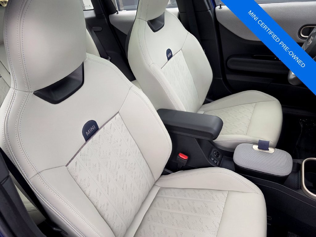 Used 2025 MINI Cooper S FWD image 30