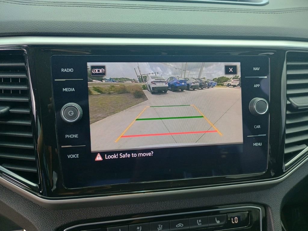 Used 2023 Volkswagen Atlas SEL Premium AWD/4WD image 34