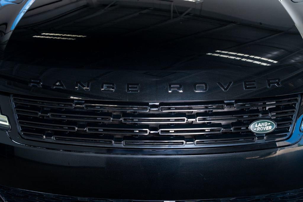 Used 2023 Land Rover Range Rover Sport SE image 16
