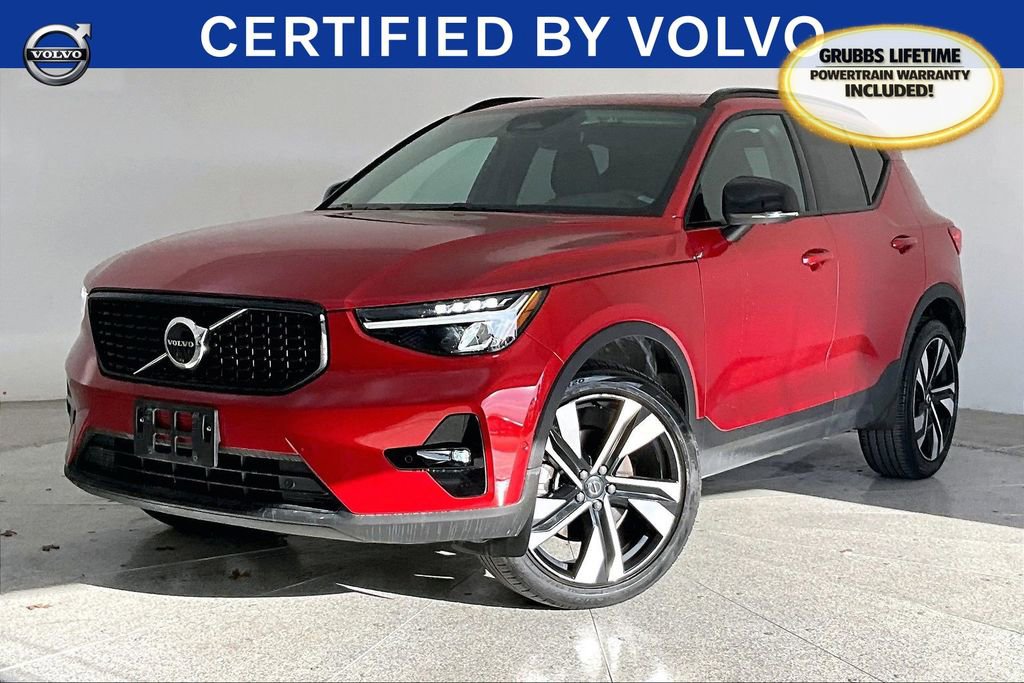 Certified 2023 Volvo XC40 B5 Ultimate w/ Protection Package Premier image 16