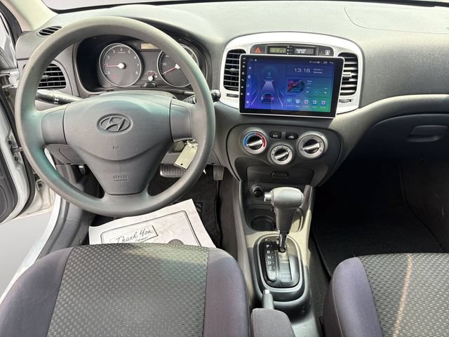 Used 2010 Hyundai Accent GS w/ Premium Pkg 3 FWD image 10