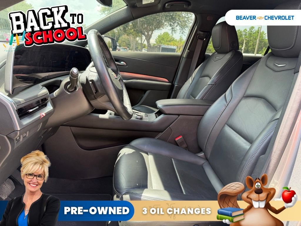 Used 2025 Cadillac XT4 Premium Luxury FWD image 9