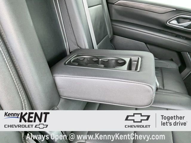 Used 2024 Chevrolet Suburban LT image 14