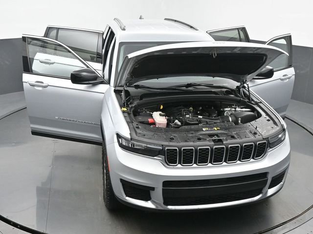 Used 2022 Jeep Grand Cherokee L Laredo w/ Luxury Tech Group I AWD/4WD image 62