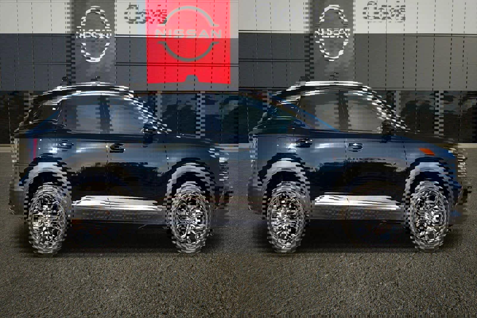 New 2026 Nissan Kicks SR w/ Illumination Package image 9