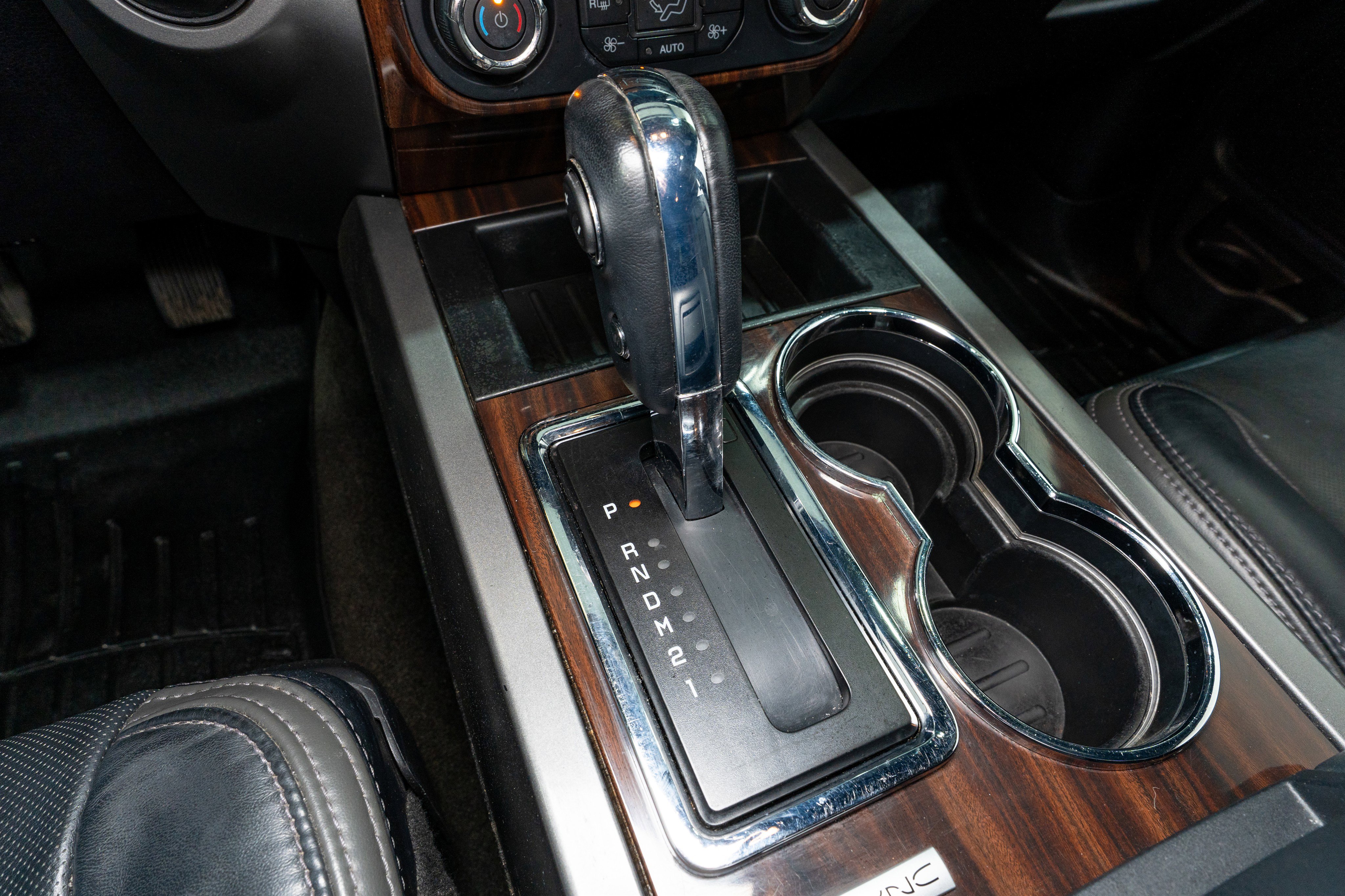 Used 2017 Ford Expedition Platinum image 26