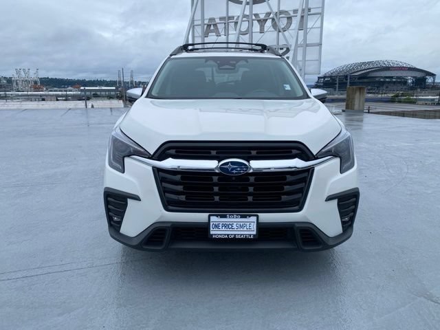 Used 2023 Subaru Ascent Limited w/ Technology Package AWD/4WD image 4