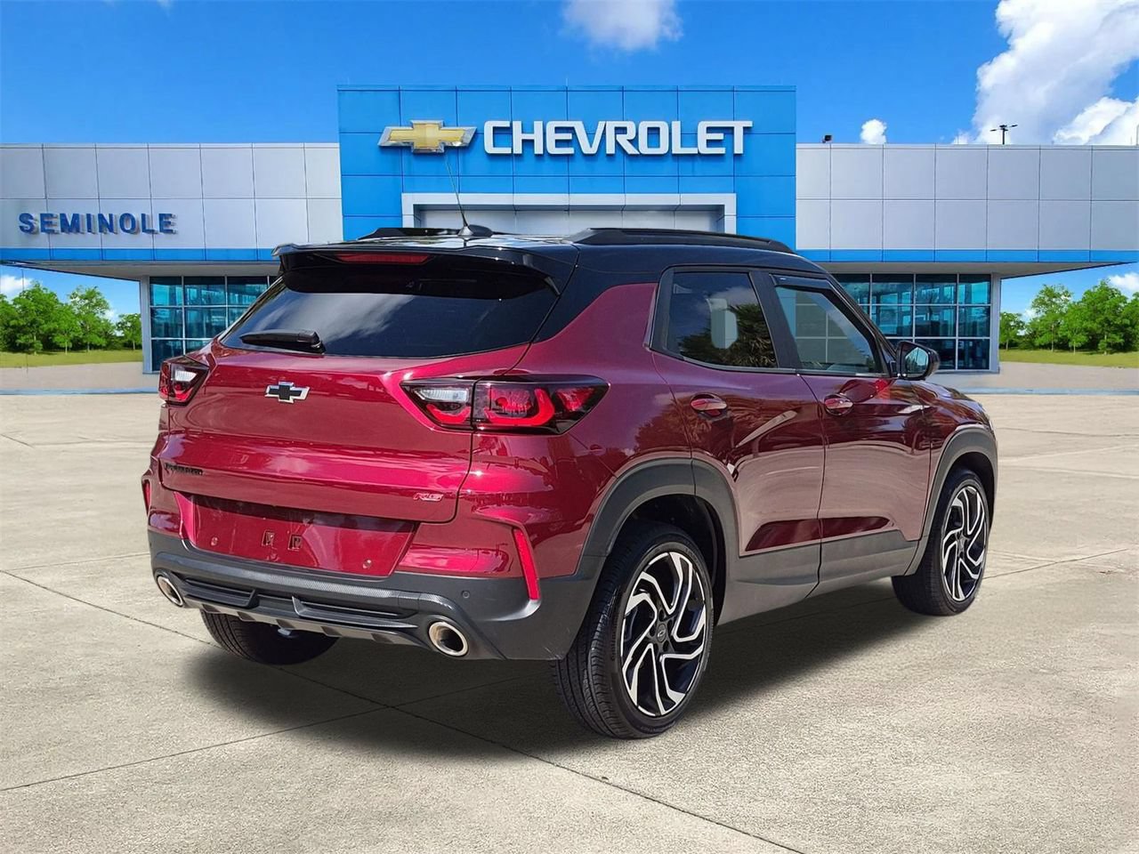 Used 2025 Chevrolet TrailBlazer RS w/ Convenience Package FWD image 4