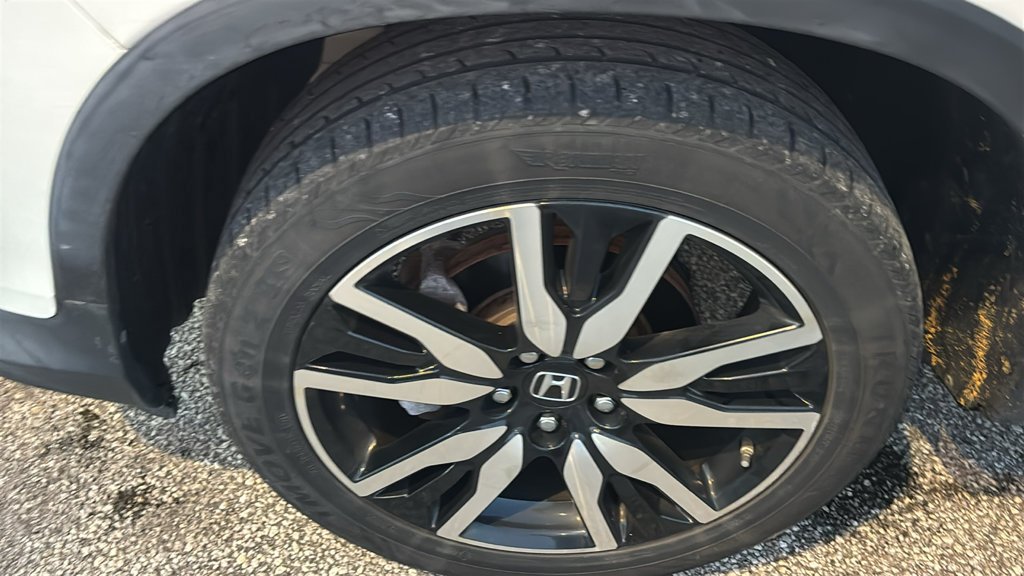 Used 2019 Honda Pilot Touring image 30