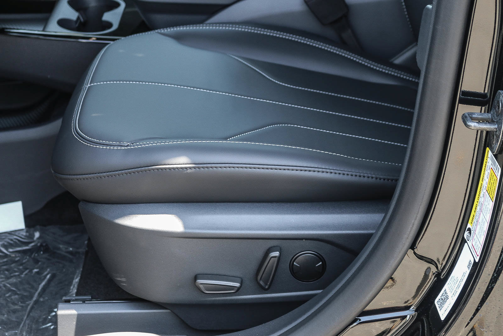 New 2026 Ford Mustang Mach-E Select RWD image 25