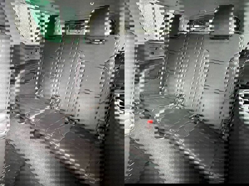 Used 2020 Chevrolet Suburban Premier image 30