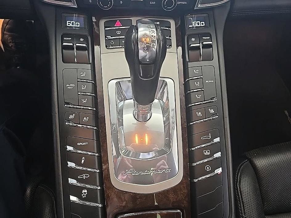 Used 2010 Porsche Panamera Turbo AWD/4WD image 19