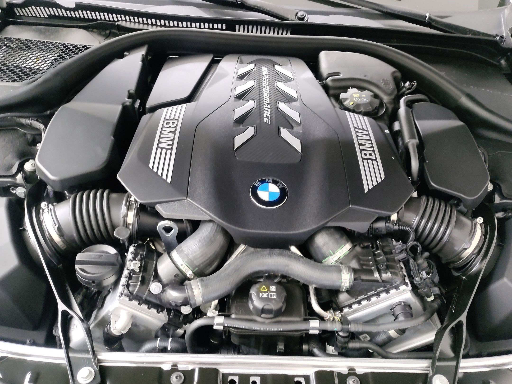 New 2026 BMW M850i xDrive Coupe image 27