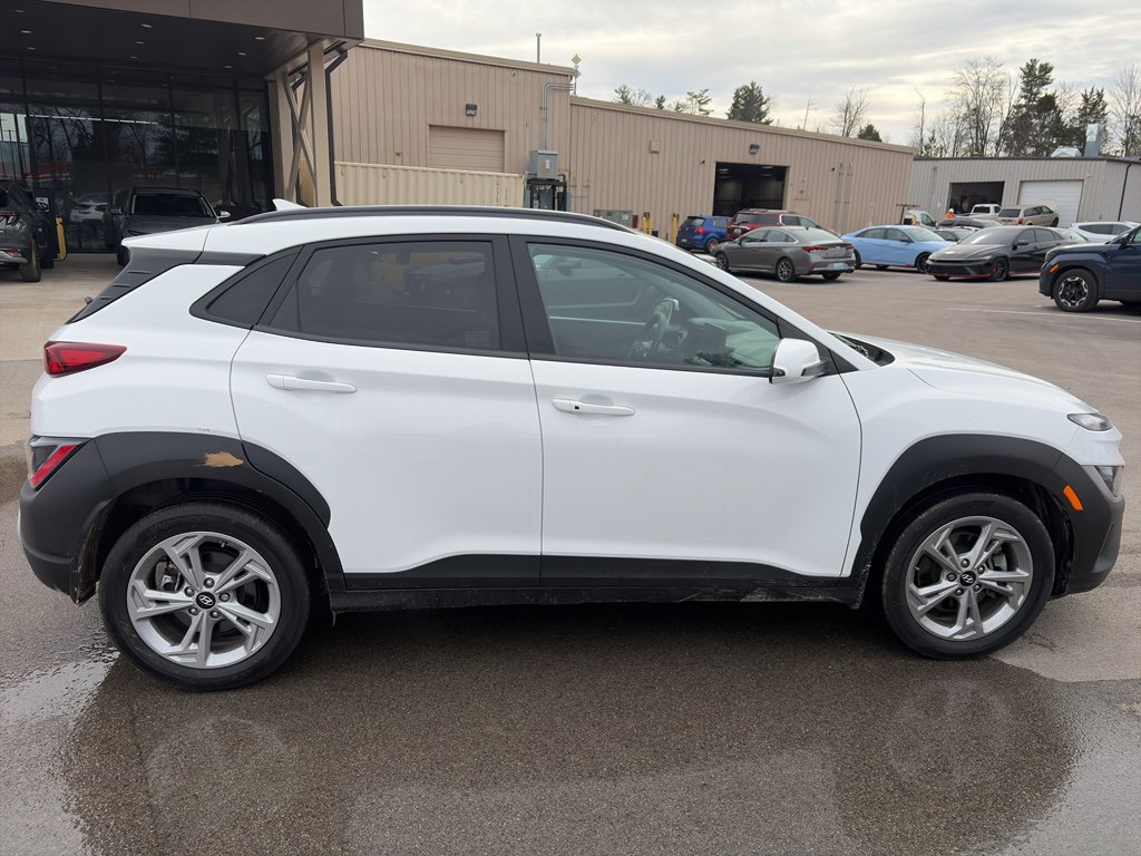 Used 2023 Hyundai Kona SEL image 2