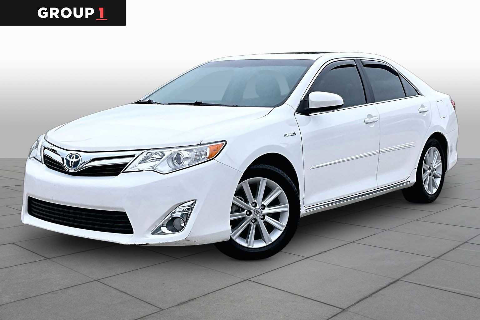 Used 2012 Toyota Camry XLE w/ Leather Pkg FWD image 1
