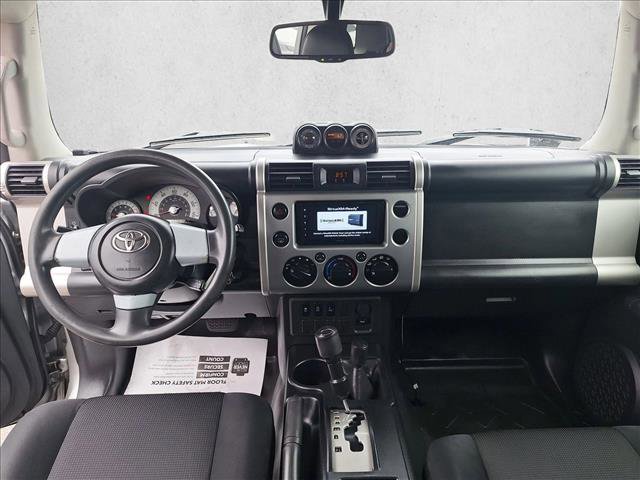 Used 2010 Toyota FJ Cruiser 4WD image 16