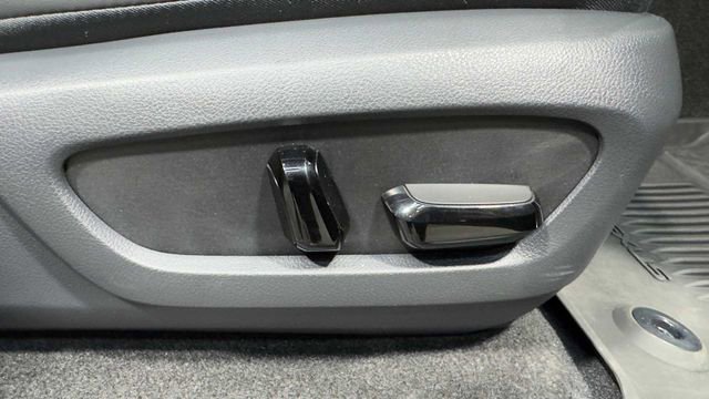 Used 2025 Lexus GX 550 550 Premium w/ Accessory Package (2T) image 14